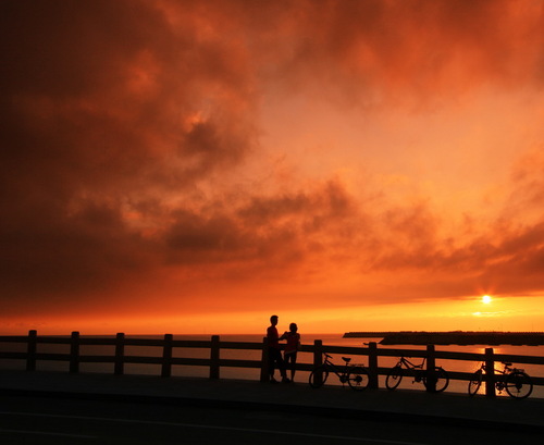 夕阳西沉简谱_夕阳西沉大地静(2)